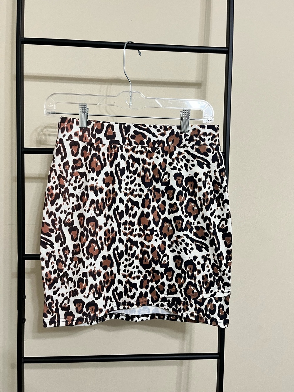 NWT Southern Stitch Leopard Print Skirt Small Animal Print Bodycon